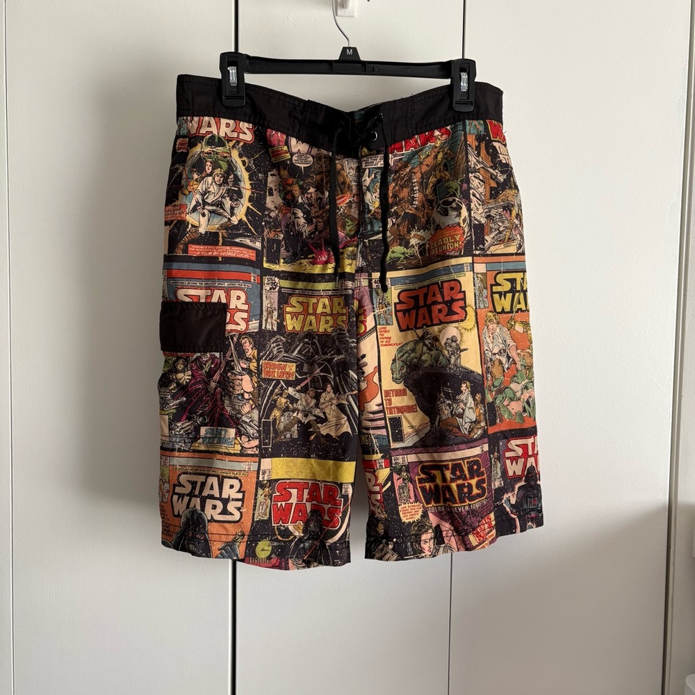 Star Wars SZ M Men’s Board Shorts Gently Pre Owned